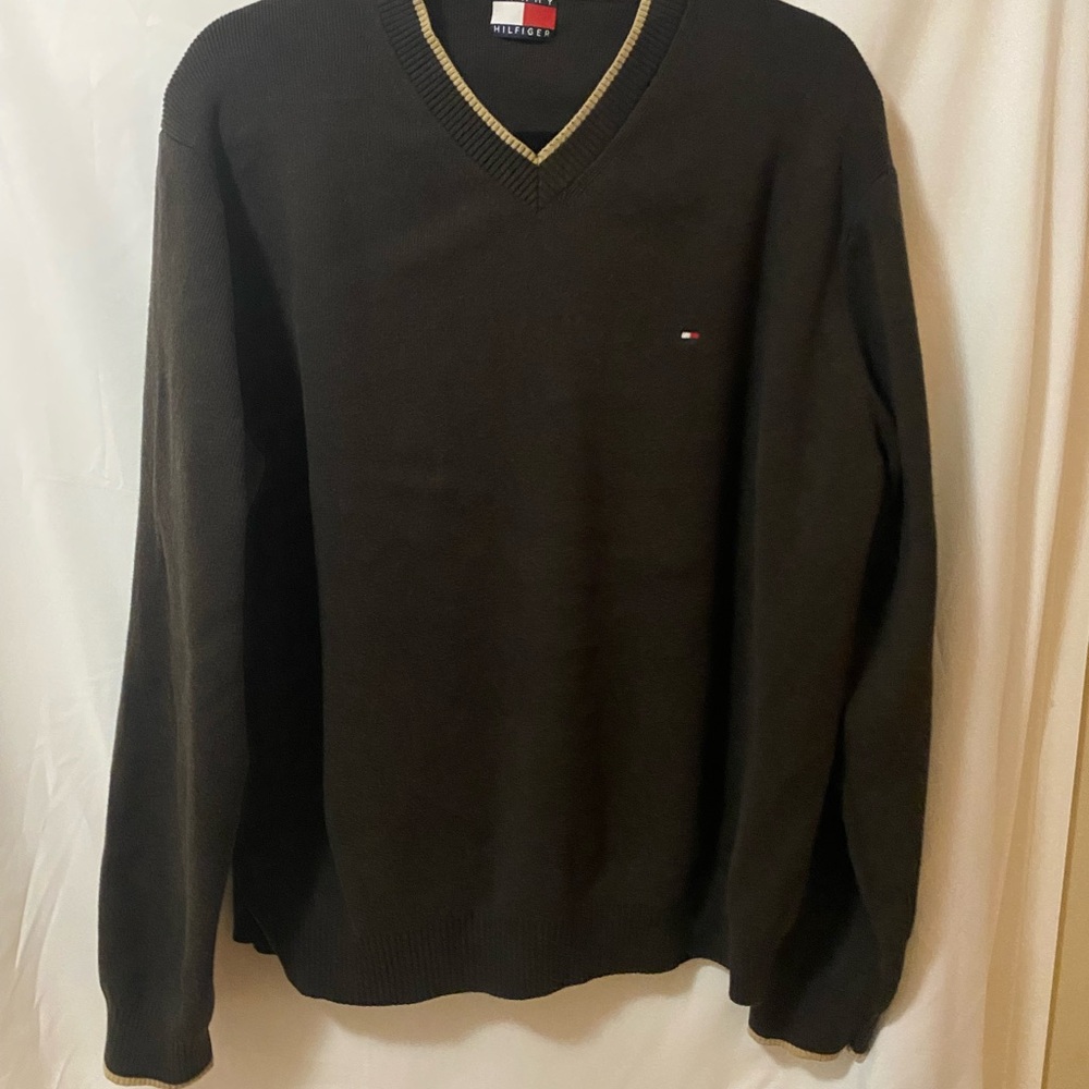 Tommy Hilfiger Men's Chocolate V-Neck Sweater